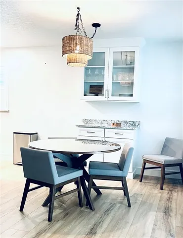 $1,550 | 102 Royal Oak Drive, Unit 105, Vero Beach, FL 32962