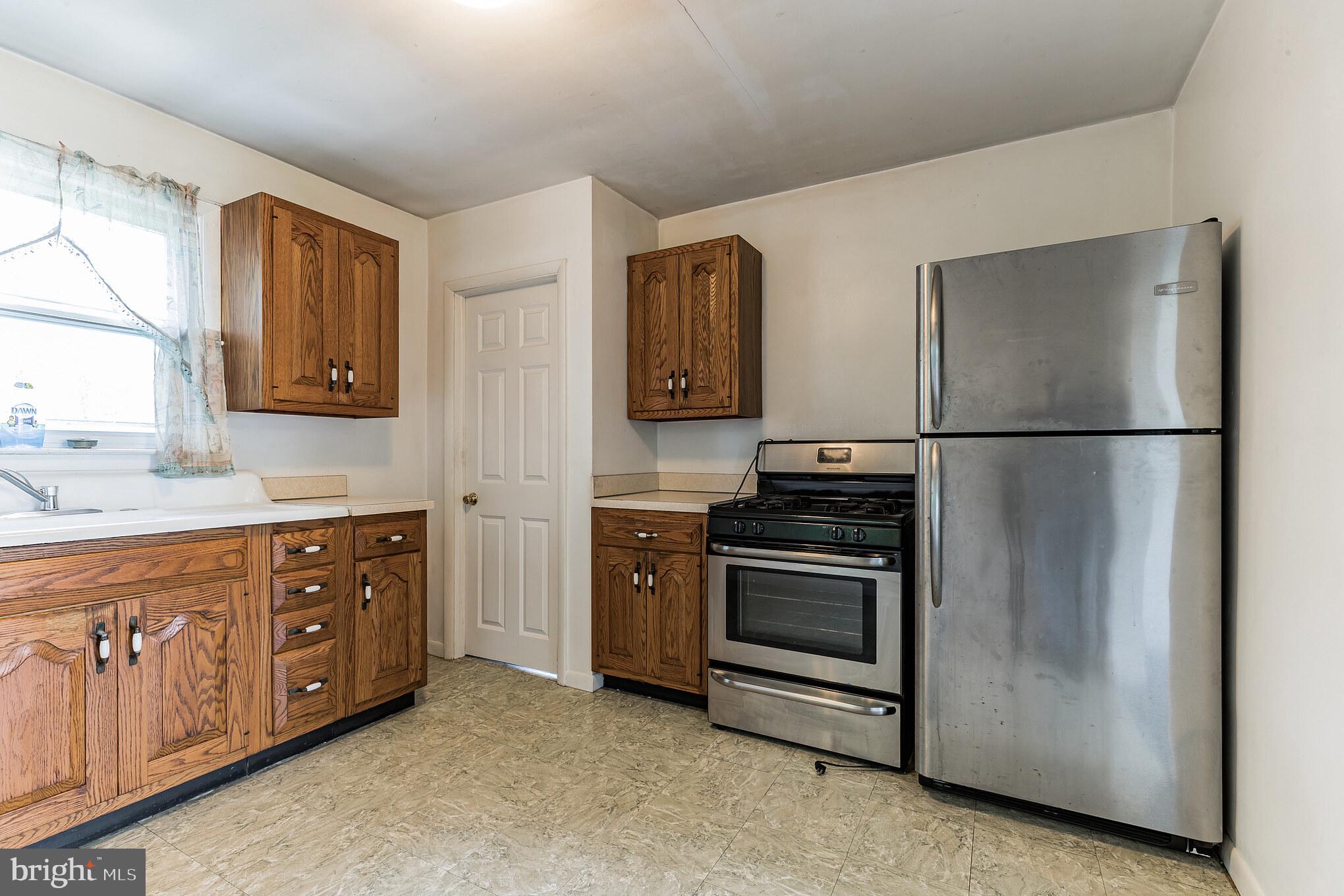 468 Locust Grove Road West Chester, PA 19382 - Photo 5 of 35 Gallery Image 5