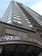 $289,000 | 222 North Columbus Drive, Unit 3207, Chicago, IL 60601