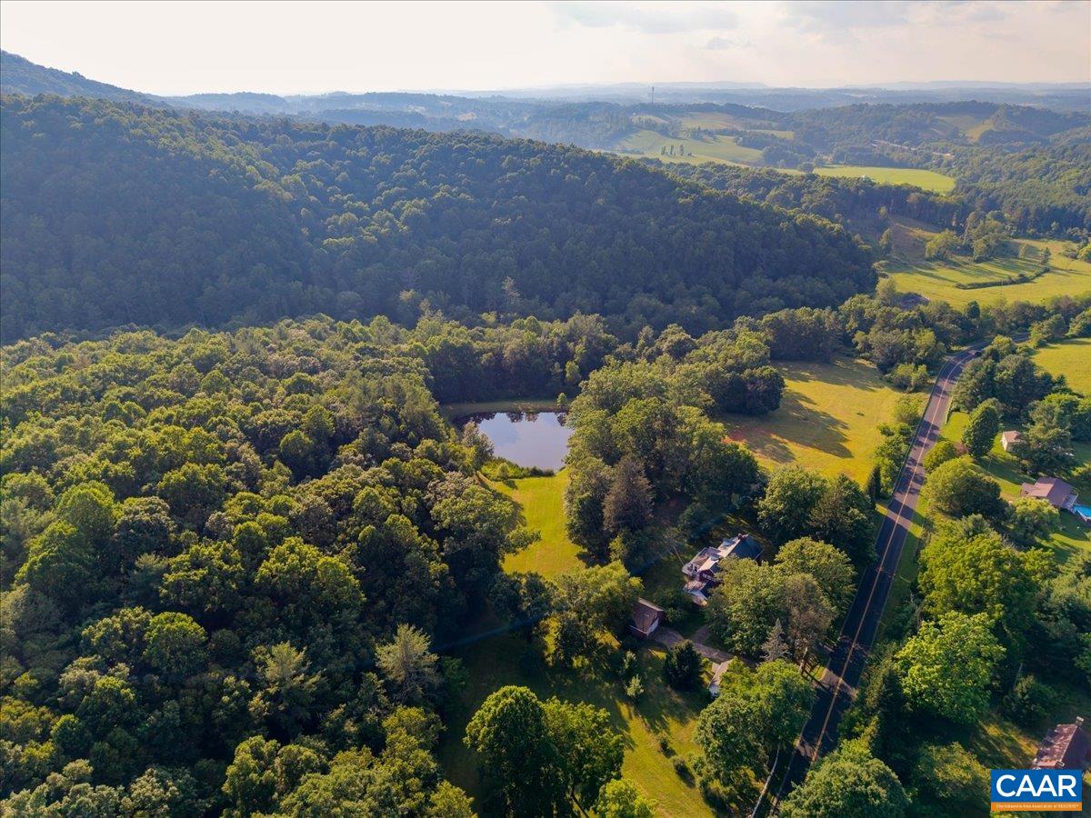 2492 Stable Road Hillsville, VA 24343 - Photo 13 of 65