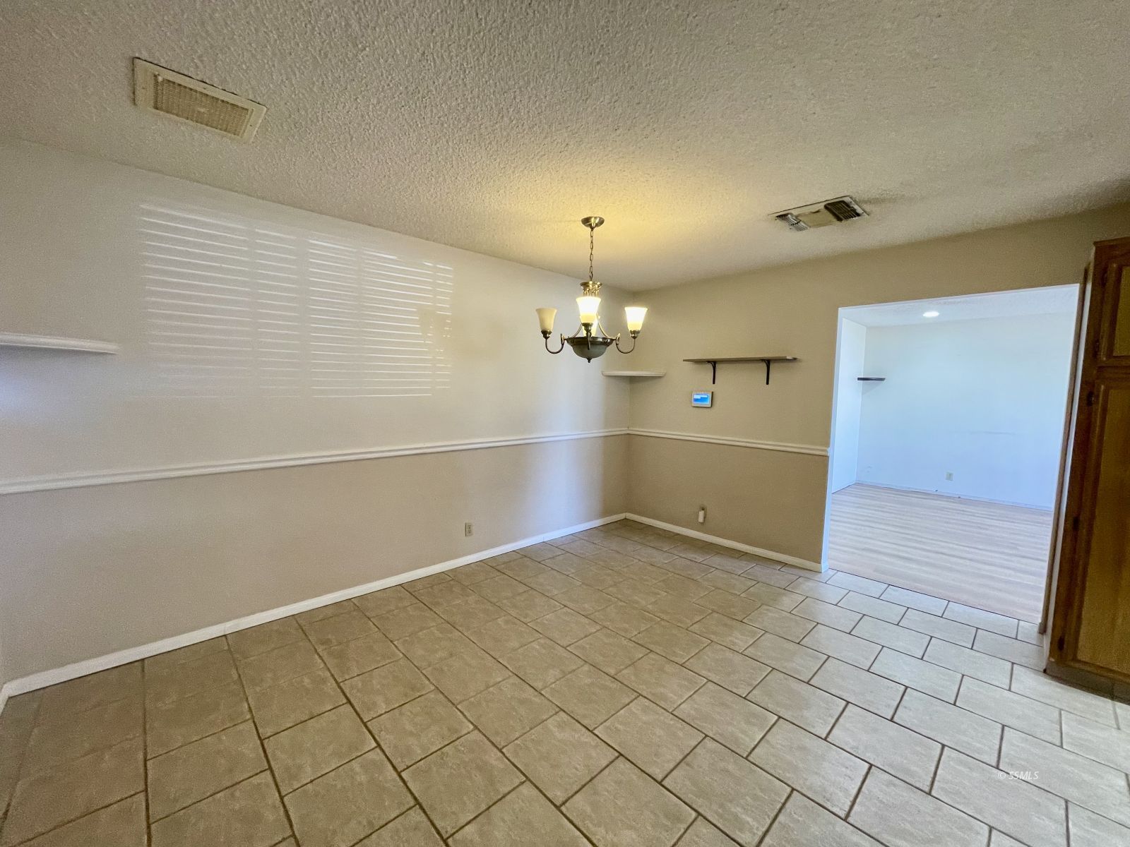 228 South Greenlawn Street Ridgecrest, CA 93555 - Photo 14 of 35
