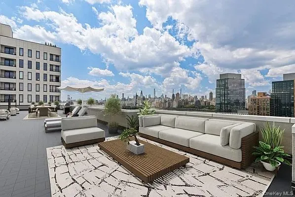 $833,000 | 26-15 4th Street, Unit 3D | Astoria