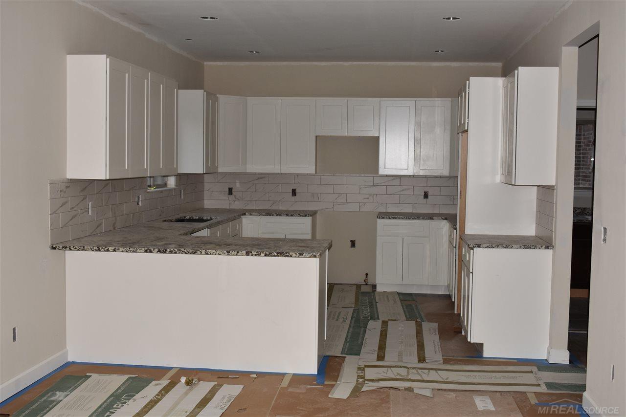 54790 Ridge Road New Baltimore, MI 48047 - Photo 3 of 15