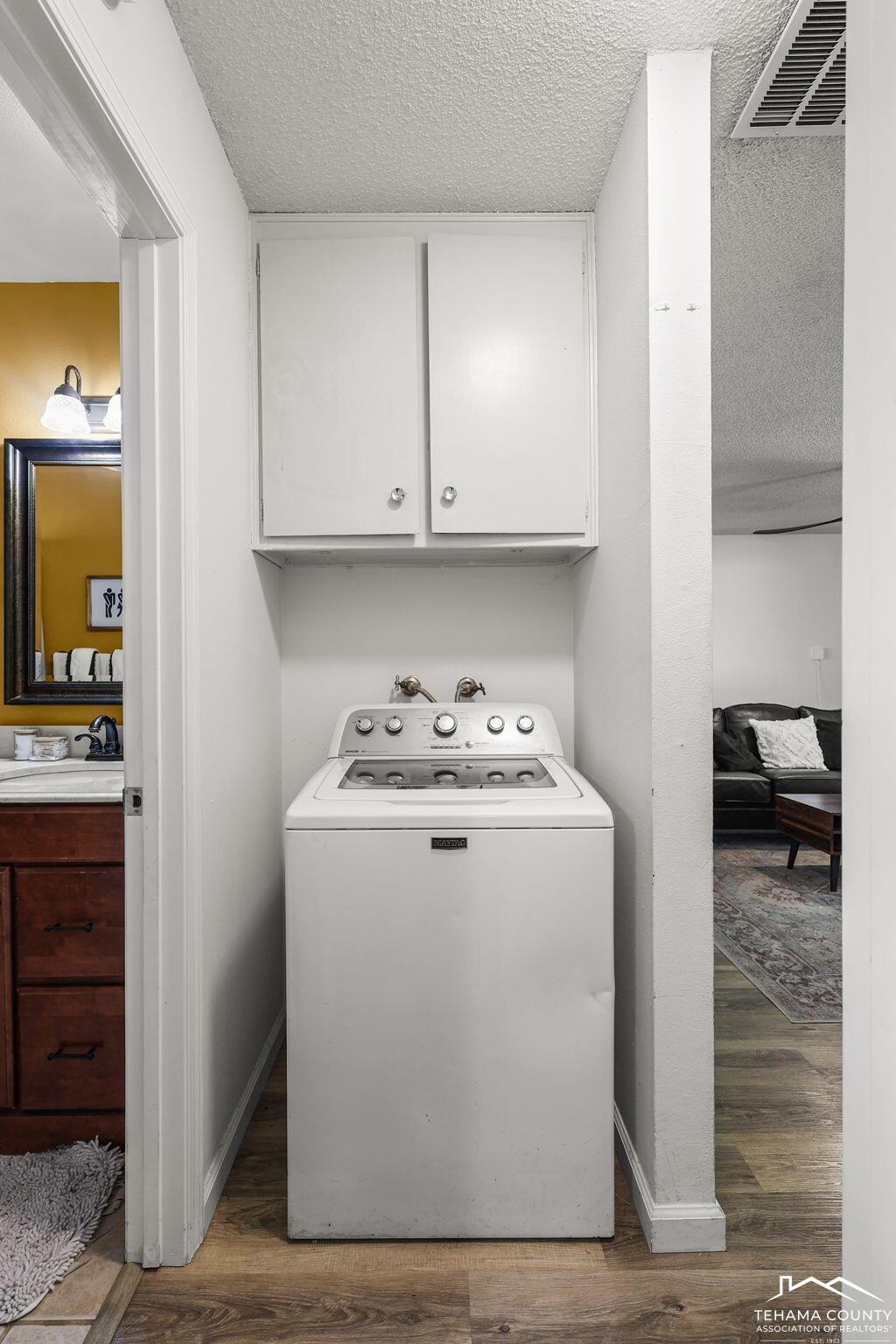 22275 Brent Road Red Bluff, CA 96080 - Photo 17 of 47 a utility room with washer and dryer