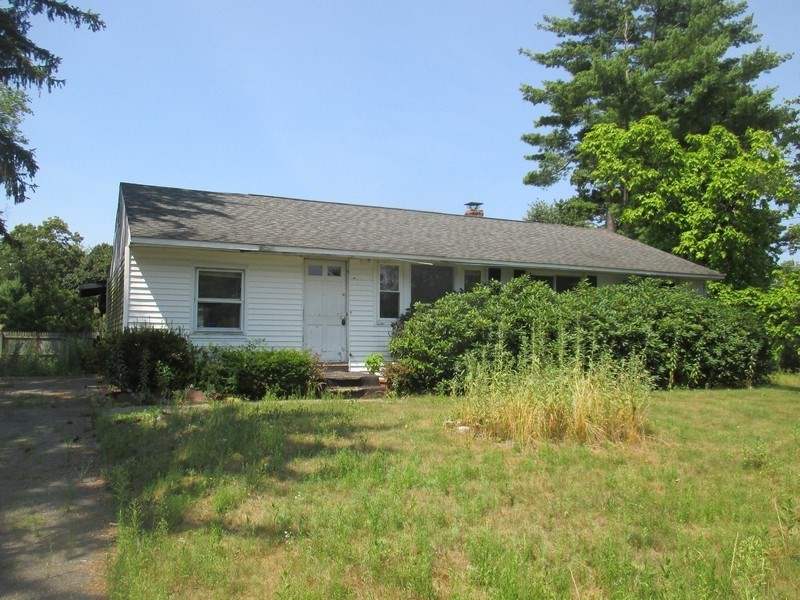 92 Sunset Drive Springfield, MA 01109 - Photo 1 of 18