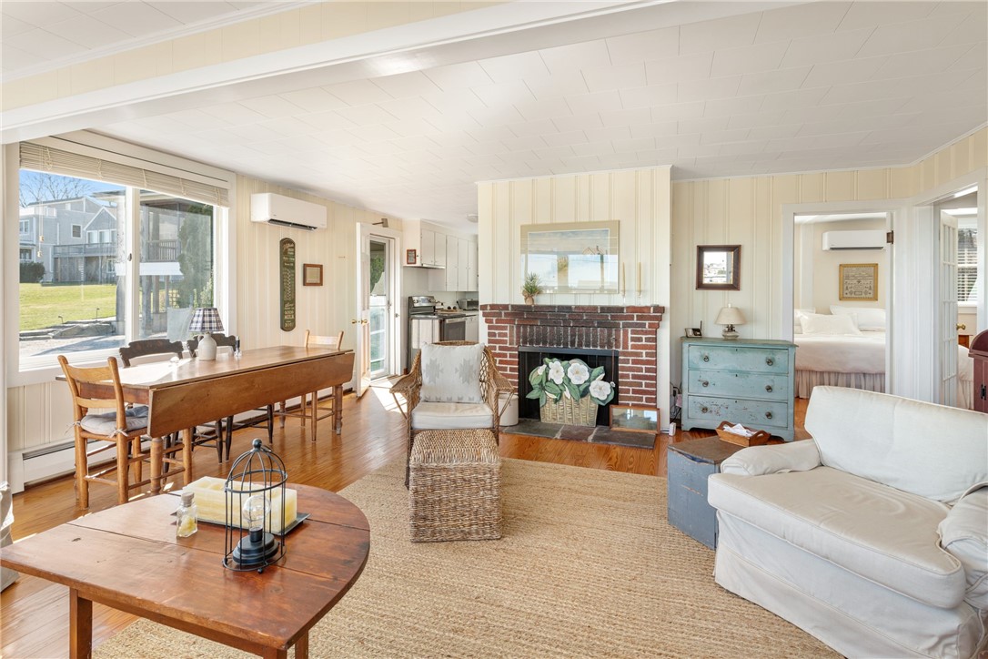 37 Conanicut Road Narragansett, RI 02882 - Photo 17 of 48
