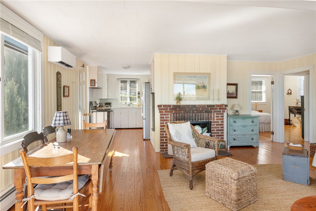 37 Conanicut Road Narragansett, RI 02882 - Photo 18 of 48