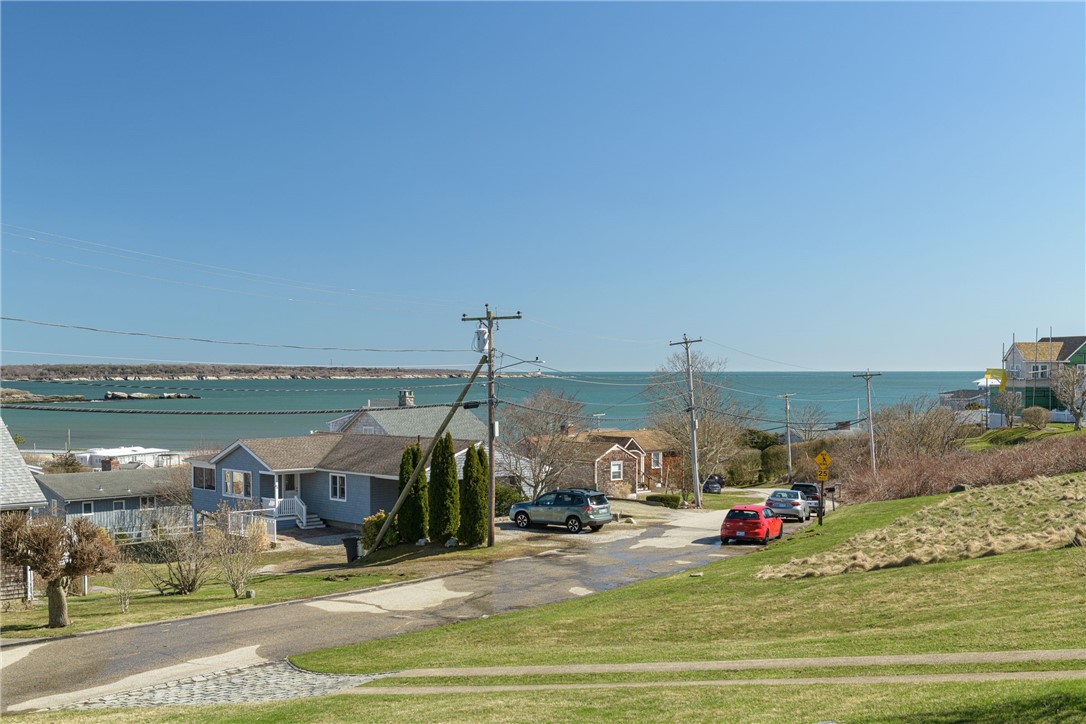 37 Conanicut Road Narragansett, RI 02882 - Photo 24 of 48