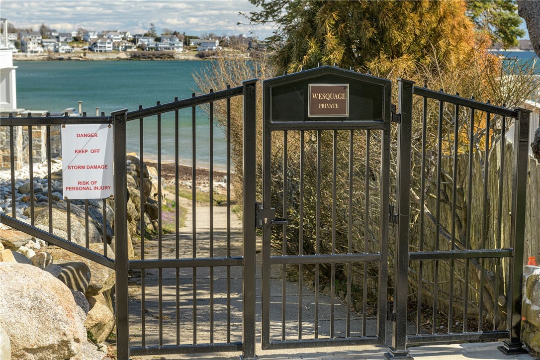 37 Conanicut Road Narragansett, RI 02882 - Photo 4 of 48 Private beach path
