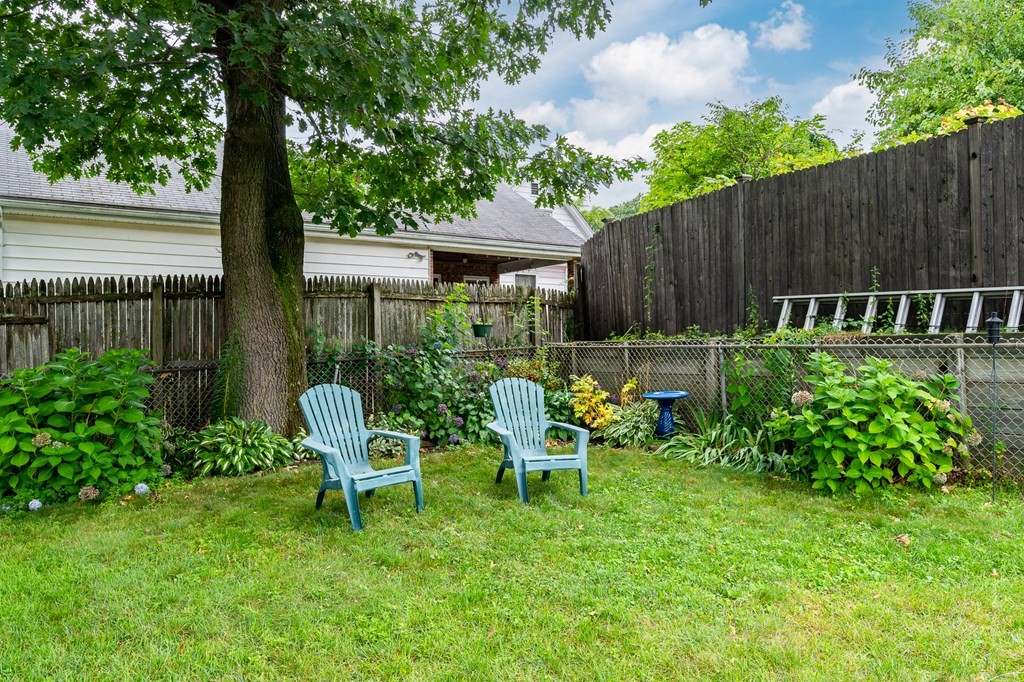 14 Derryfield Avenue Springfield, MA 01118 - Photo 9 of 42 Gallery Image 9