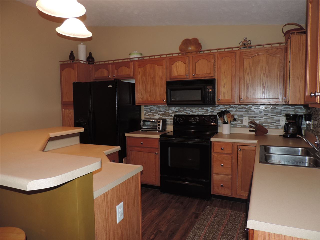 16526 VFW Road Pekin, IL 61554 - Photo 11 of 36