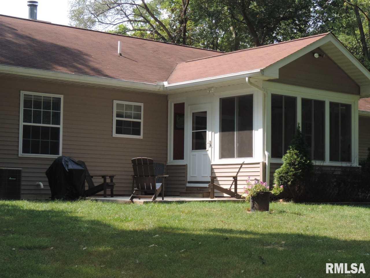 16526 VFW Road Pekin, IL 61554 - Photo 25 of 36