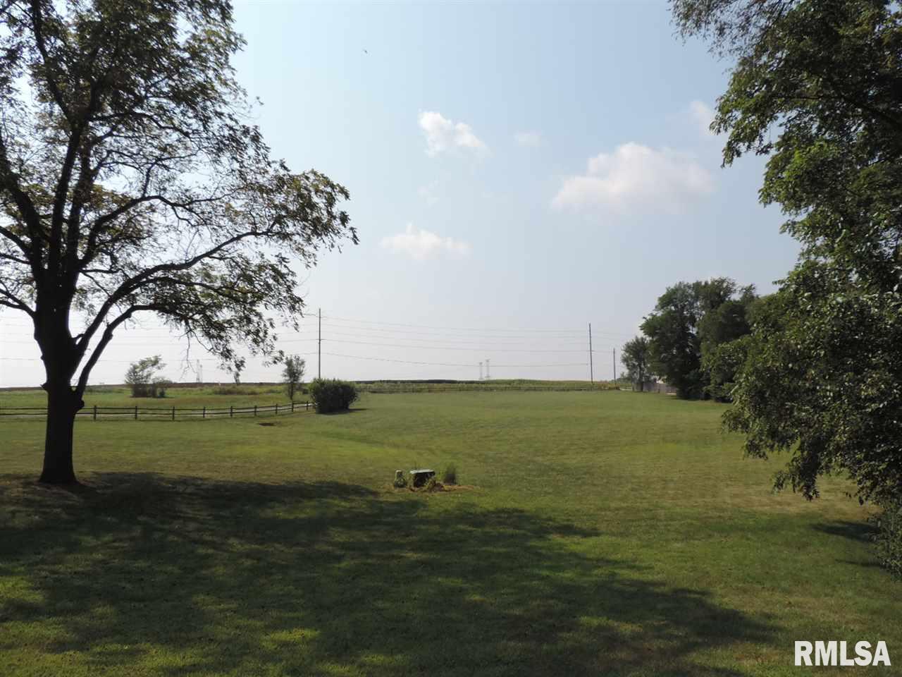 16526 VFW Road Pekin, IL 61554 - Photo 35 of 36