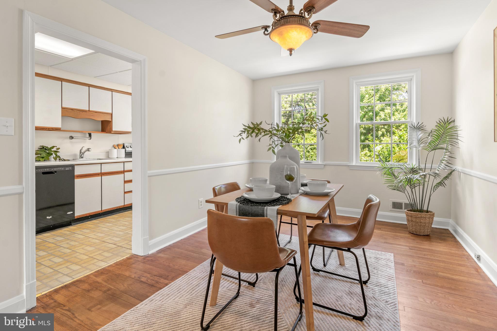 1644 Thetford Road Towson, MD 21286 - Photo 13 of 40 a dining room with furniture and window