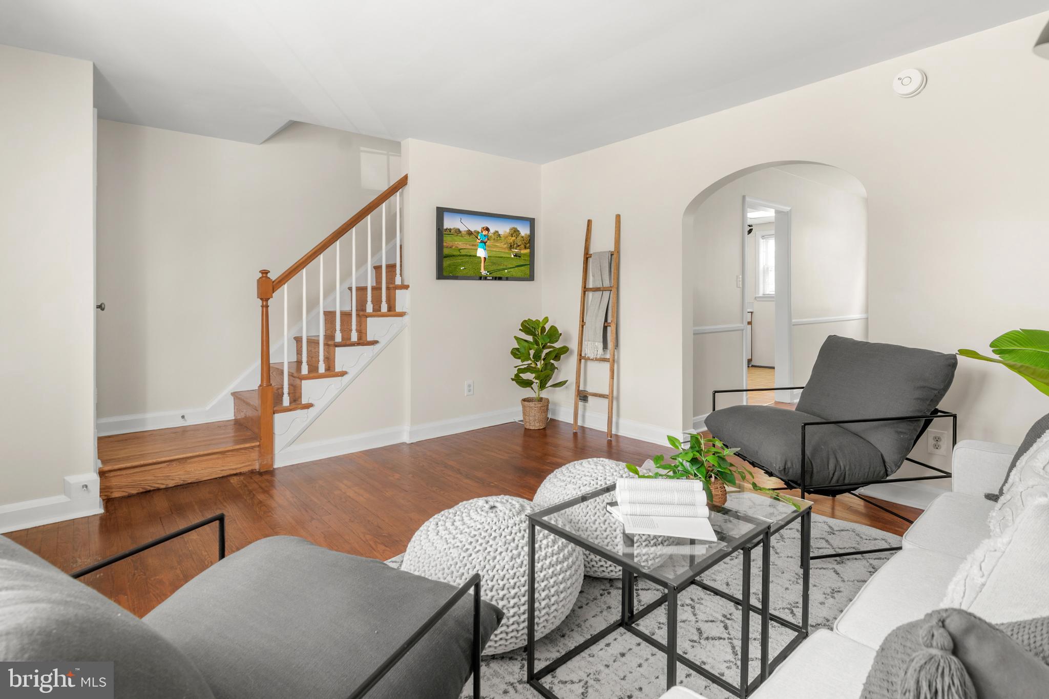 1644 Thetford Road Towson, MD 21286 - Photo 10 of 40 a living room with furniture and wooden floor