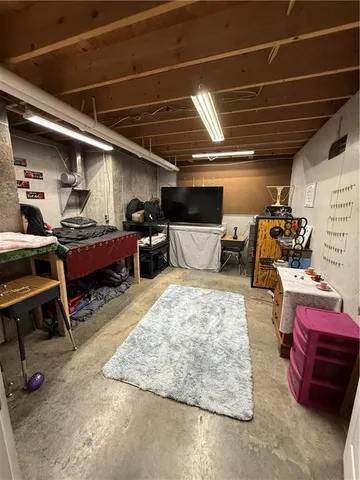 $450,000 | 24752 200th Street, Maryville, MO 64468