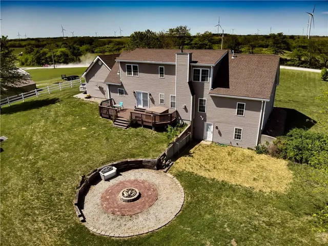 $450,000 | 24752 200th Street, Maryville, MO 64468