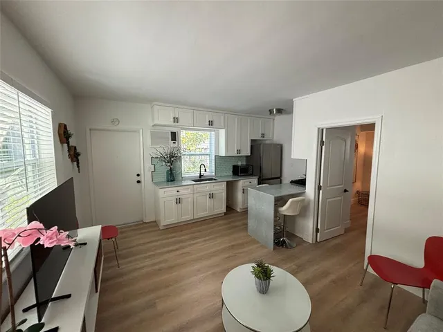 $2,200 | 1315 Southeast 2nd Street, Unit REAR WEST, Fort Lauderdale, FL 33301