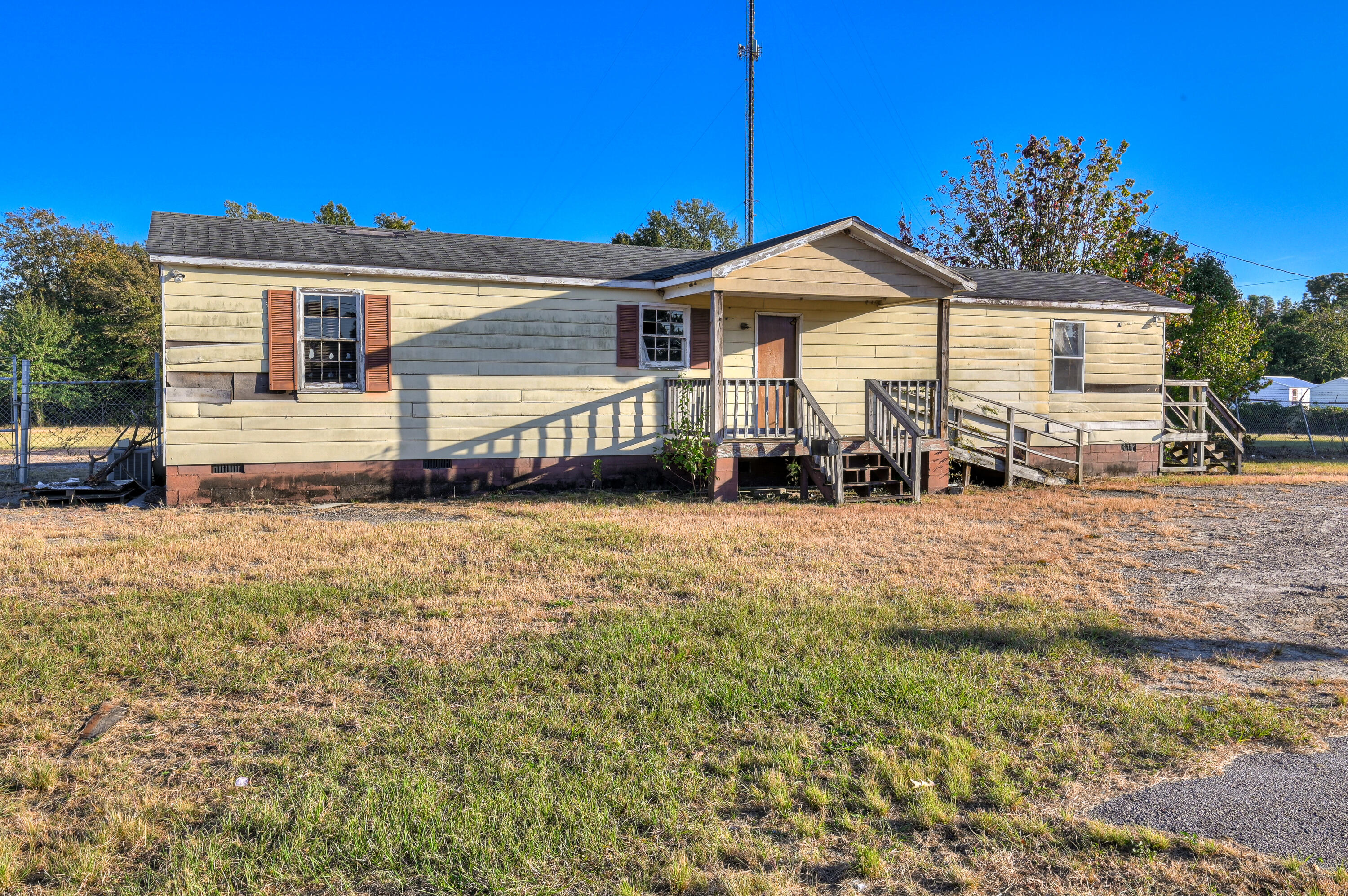 861 Edgefield Road North Augusta, SC 29841 - Photo 2 of 26