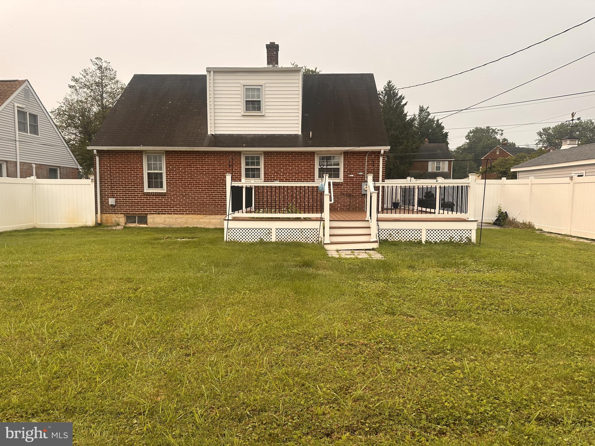 115 Murphy Road Wilmington, DE 19803 - Photo 13 of 17 a front view of a house with a yard