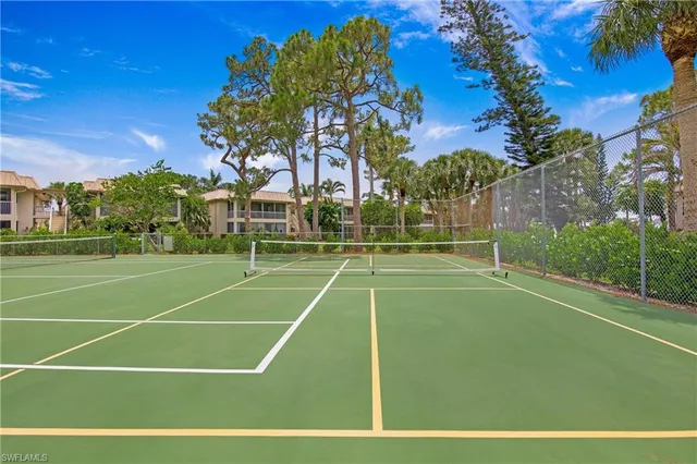 a view of a tennis court