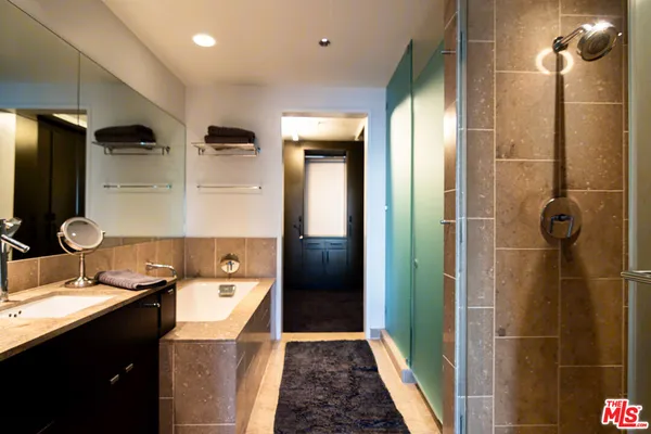 $8,500 | 6250 Hollywood Boulevard, Unit 6G, Los Angeles, CA 90028