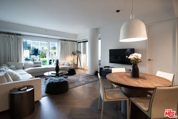 $8,500 | 6250 Hollywood Boulevard, Unit 6G, Los Angeles, CA 90028