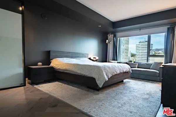 $8,500 | 6250 Hollywood Boulevard, Unit 6G, Los Angeles, CA 90028