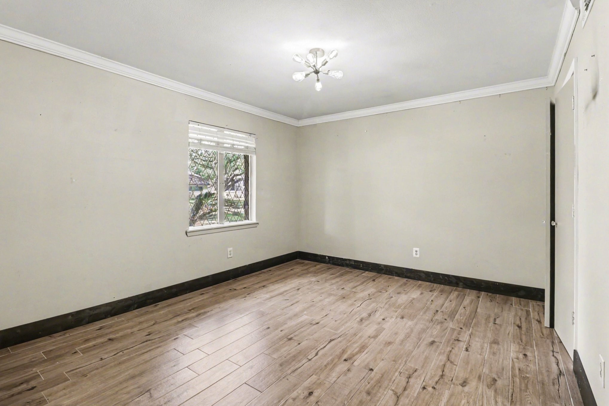 5251 Birdwood Road Houston, TX 77096 - Photo 25 of 35