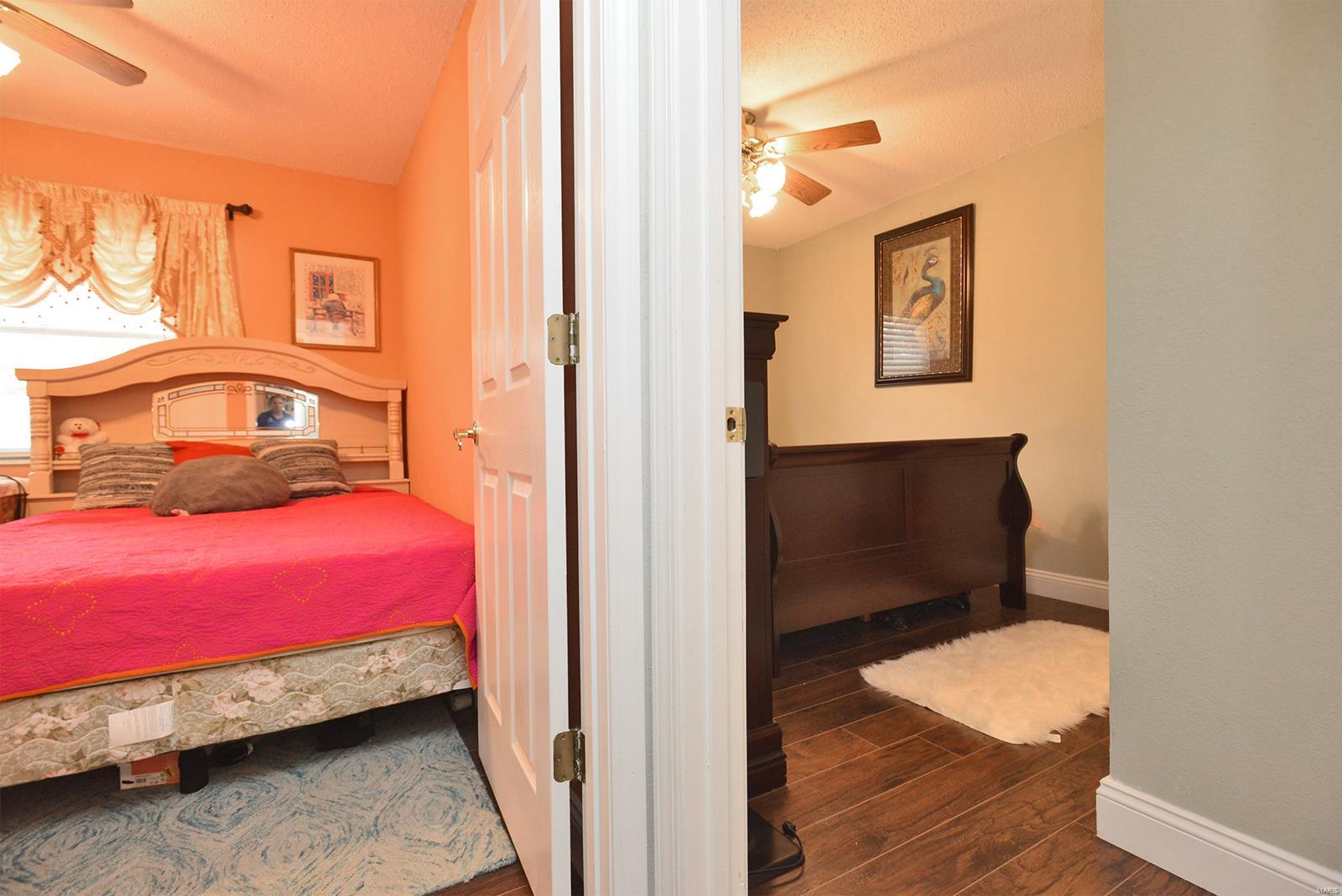 8629 MacKenzie Road St. Louis, MO 63123 - Photo 14 of 32 Gallery Image 14