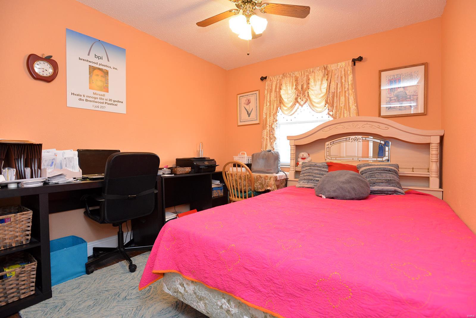 8629 MacKenzie Road St. Louis, MO 63123 - Photo 17 of 32 Gallery Image 17