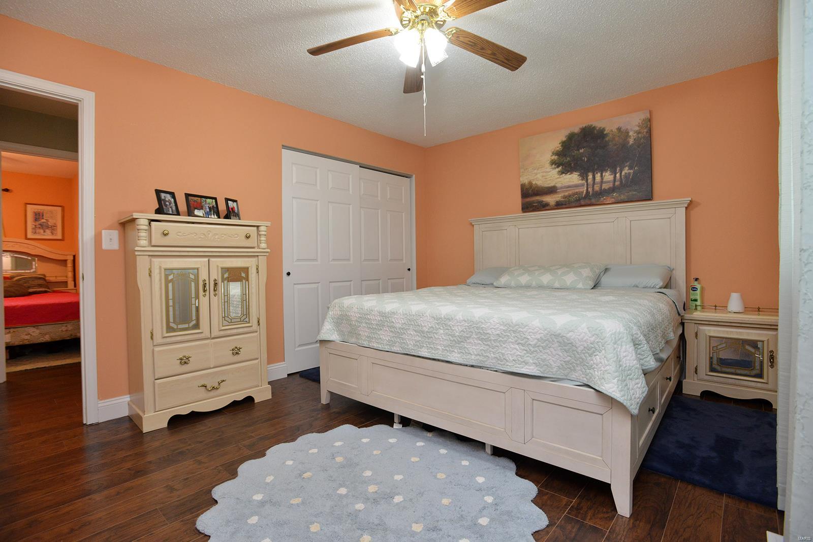 8629 MacKenzie Road St. Louis, MO 63123 - Photo 20 of 32 Gallery Image 20