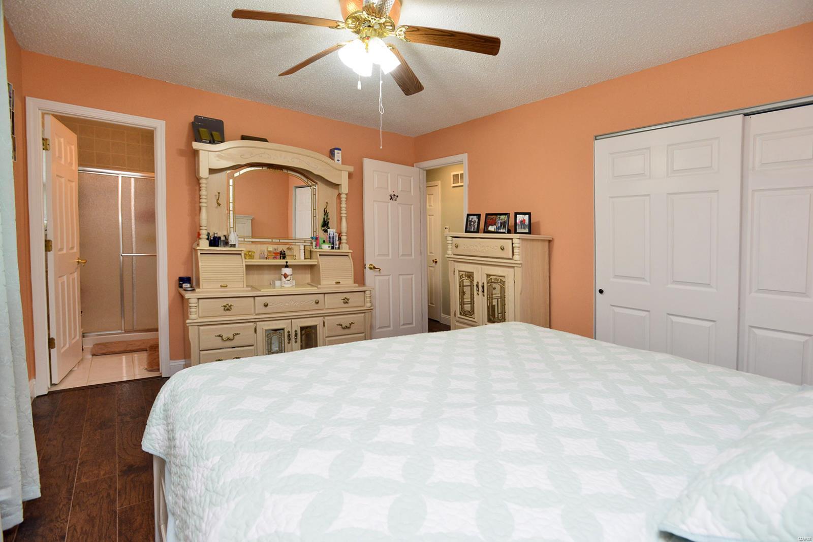 8629 MacKenzie Road St. Louis, MO 63123 - Photo 21 of 32 Gallery Image 21
