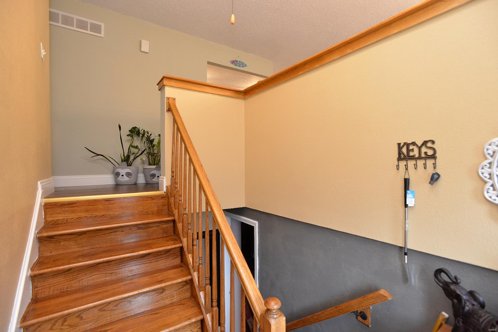 8629 MacKenzie Road St. Louis, MO 63123 - Photo 23 of 32 Gallery Image 23