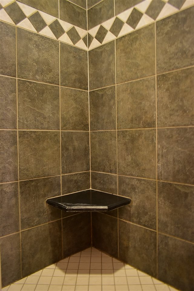 9590 East Grandview Road Traverse City, MI 49684 - Photo 26 of 35 1881065-25.JPG