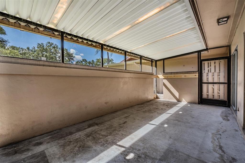 2292 Oak Neck Road, Unit A Clearwater, FL 33763 - Photo 25 of 37 a view of an entryway