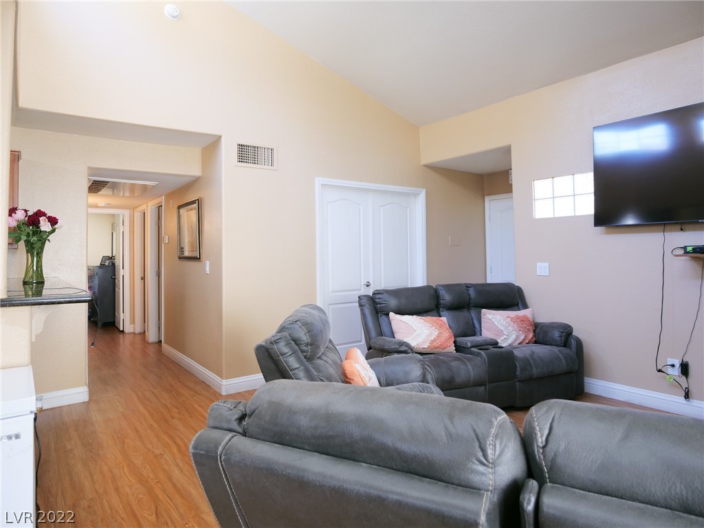 3145 East Flamingo Road, Unit 2054 Las Vegas, NV 89121 - Photo 5 of 17