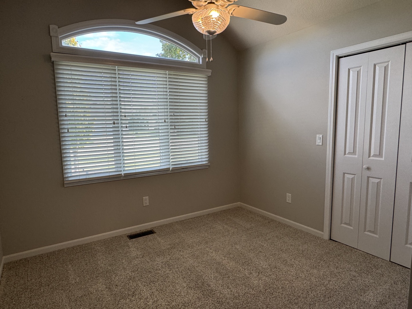 453 East Kay Street Herscher, IL 60941 - Photo 31 of 54 an empty room with a window