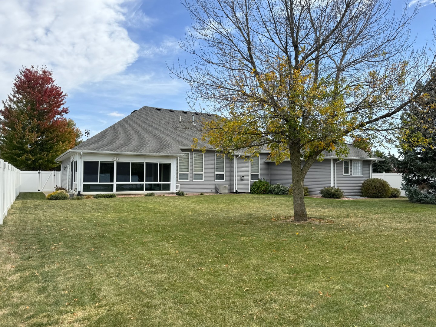 453 East Kay Street Herscher, IL 60941 - Photo 51 of 54 a front view of a house with a garden