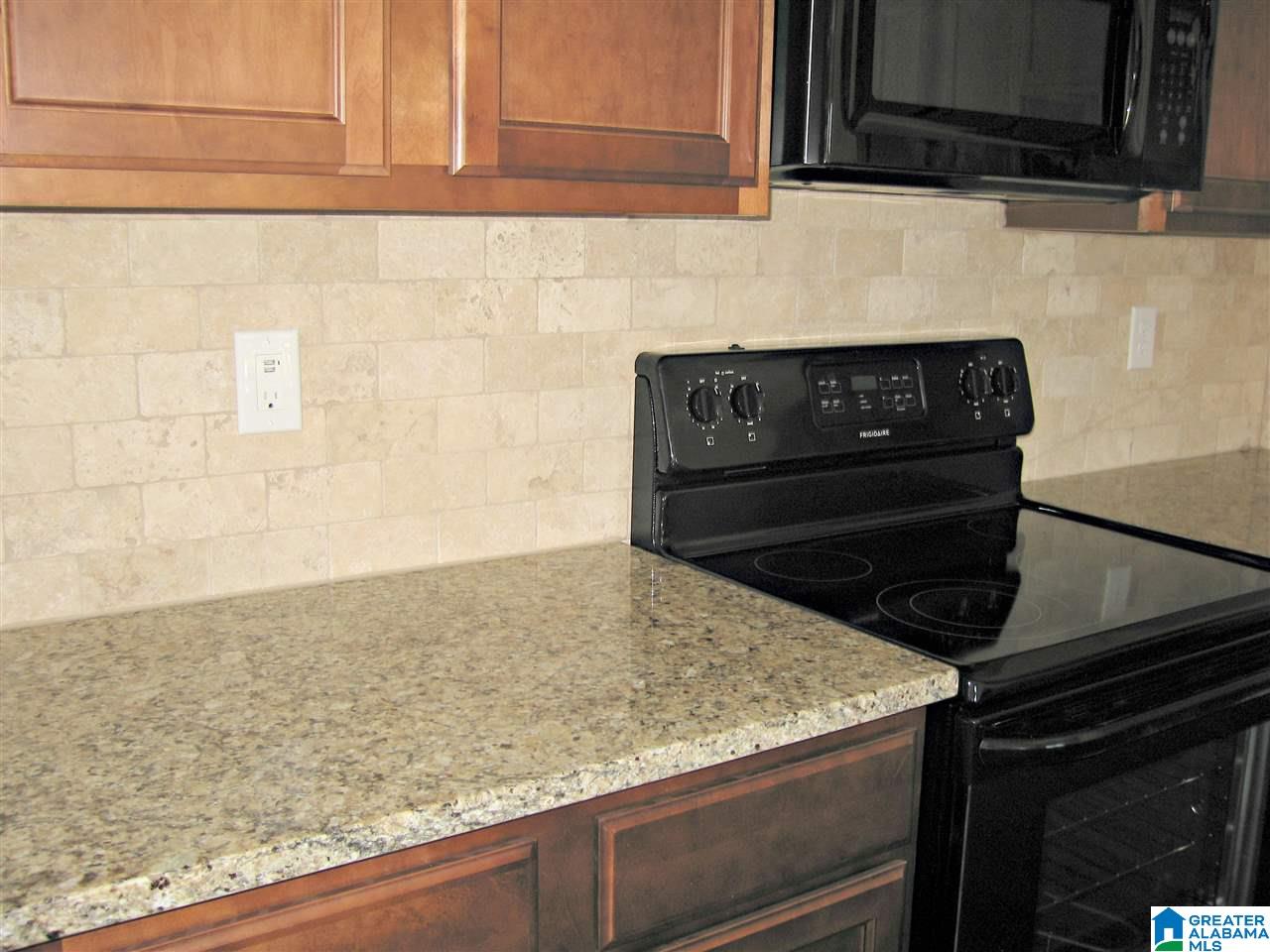 632 Round Road Alabaster, AL 35114 - Photo 8 of 24