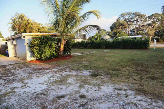 $149,000 | 5035 Southeast Horizon Avenue, Stuart, FL 34997