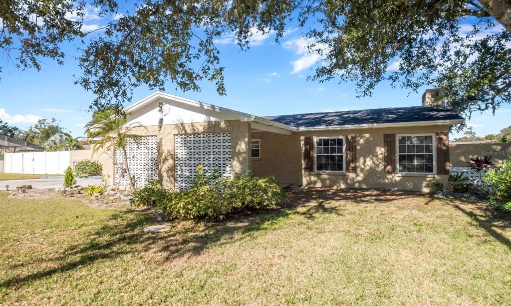 520 Rooks Road Seffner, FL 33584 - Photo 1 of 1