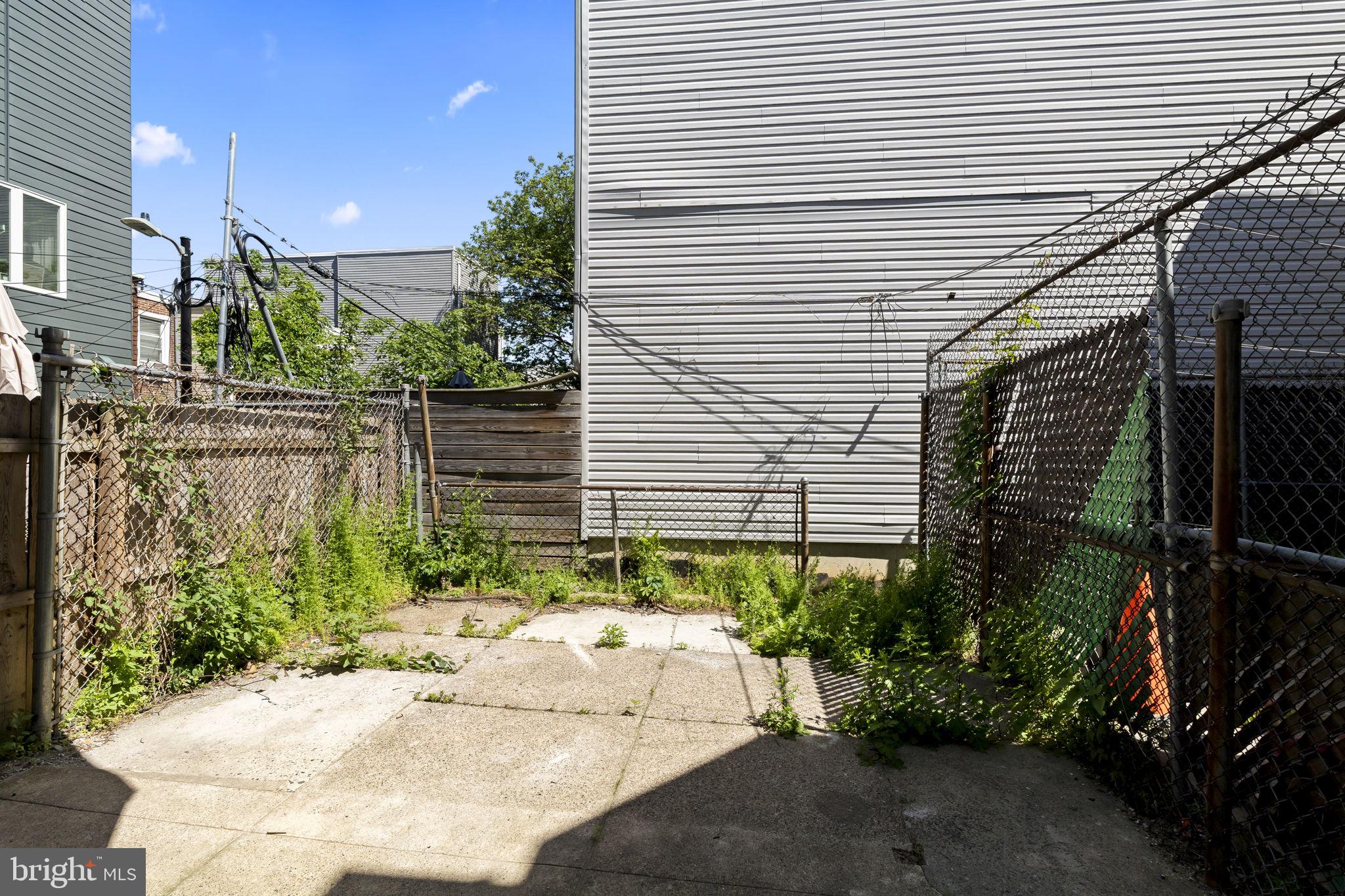 2933 Master Street Philadelphia, PA 19121 - Photo 18 of 20 Backyard