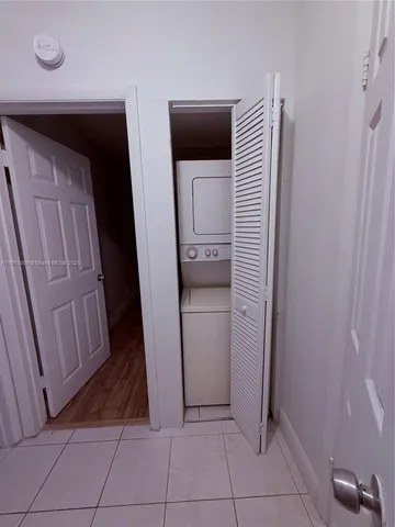 $289,900 | 6603 Winfield Boulevard, Unit B8, Margate, FL 33063