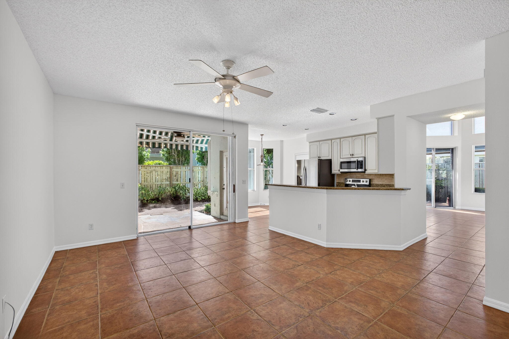 3057 Genoa Lane Jupiter, FL 33477 - Photo 14 of 55 Living Room