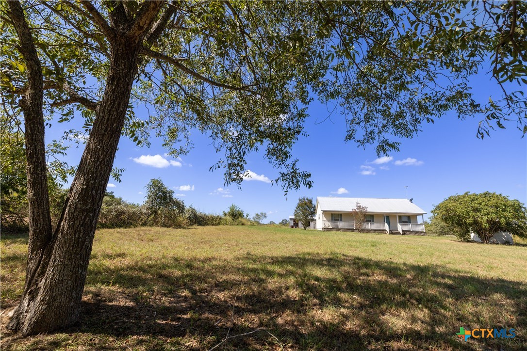 199 Sunset Trail Luling, TX 78648 - Photo 29 of 34 a view of an ocean