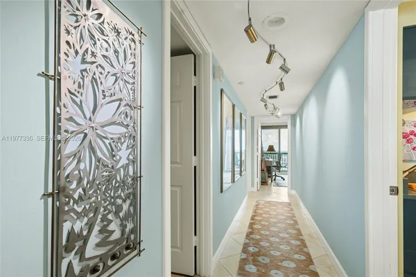 $2,295,000 | 19670 South Beach Road, Unit PHA4, Tequesta, FL 33469