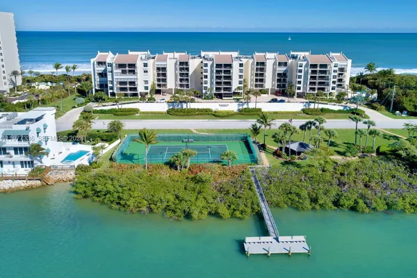 $2,295,000 | 19670 South Beach Road, Unit PHA4, Tequesta, FL 33469