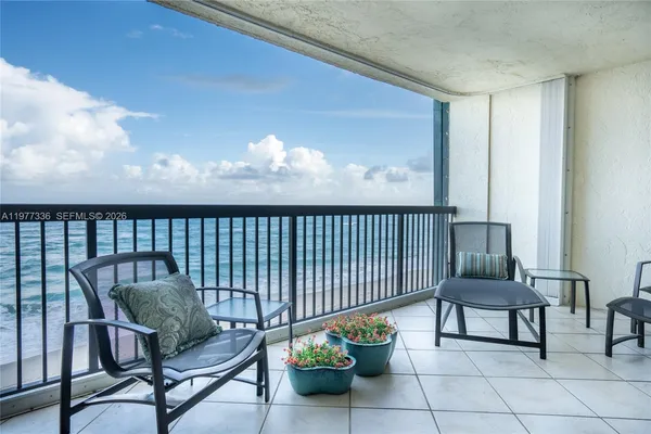 $2,295,000 | 19670 South Beach Road, Unit PHA4, Tequesta, FL 33469