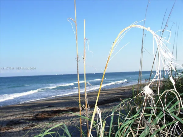 $2,295,000 | 19670 South Beach Road, Unit PHA4, Tequesta, FL 33469